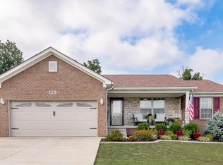 9445 Mossy Creek Way, Louisville, KY 40229