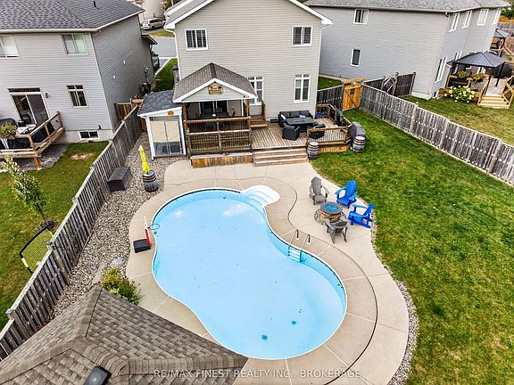 2nd image of 1593 Providence Cres