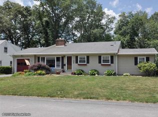 67 Wildwood Trl, East Greenwich, RI 02818