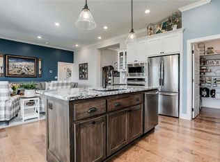 13317 W 181st Pl, Overland Park, KS 66013