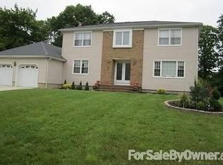 18 Poplar Ave, North Brunswick, NJ 08902