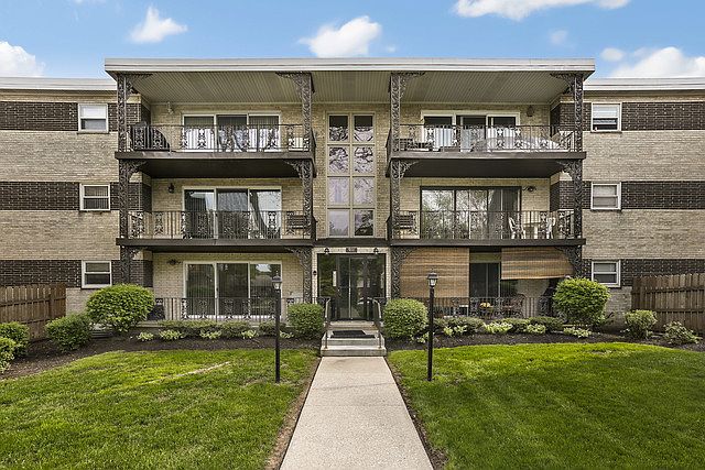 1st image of 911 8th Ave APT 4
