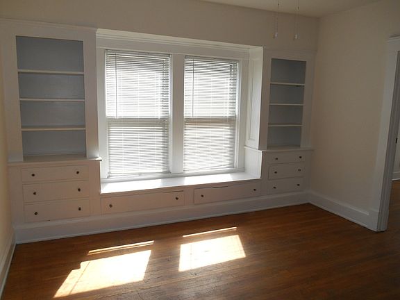 4th image of 11719 Clifton Blvd