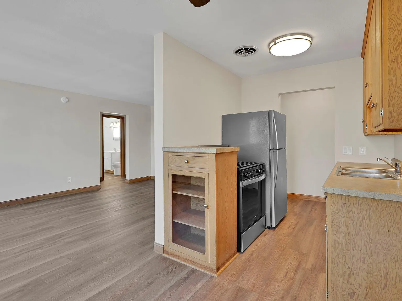 Hub Apartments — Photo 1