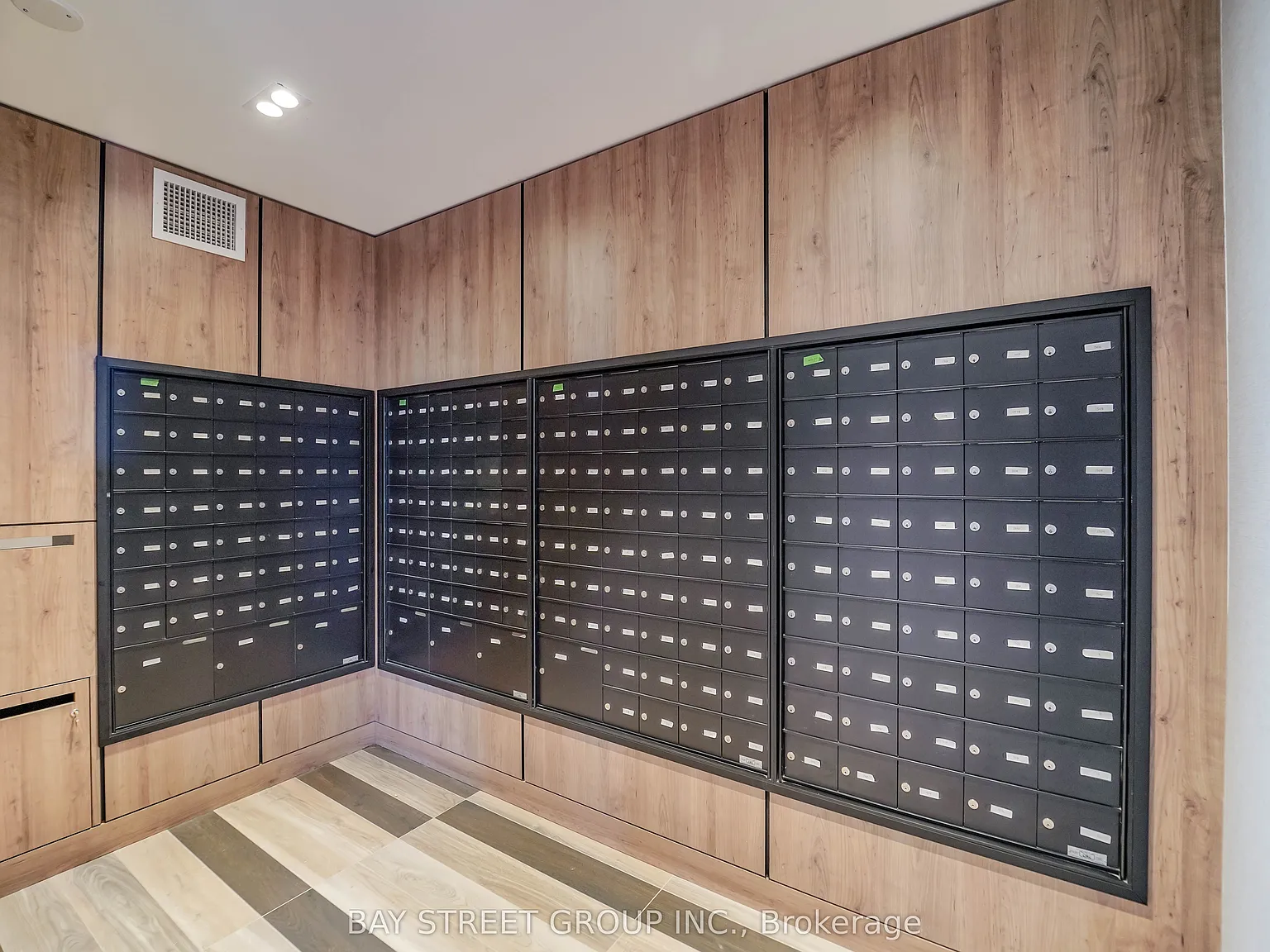 1 bed, $2,100 — Photo 4