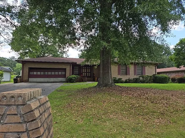 6421 Briarwood Ct, Riverdale, GA 30296