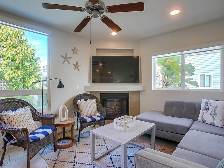 819 Ostend Ct — Photo 9