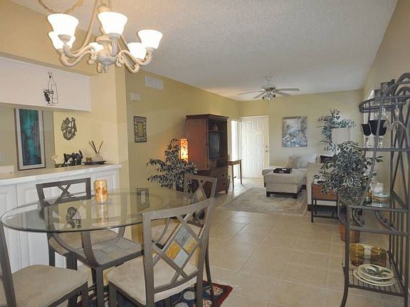 5th image of 3358 Mermoor Dr APT 101
