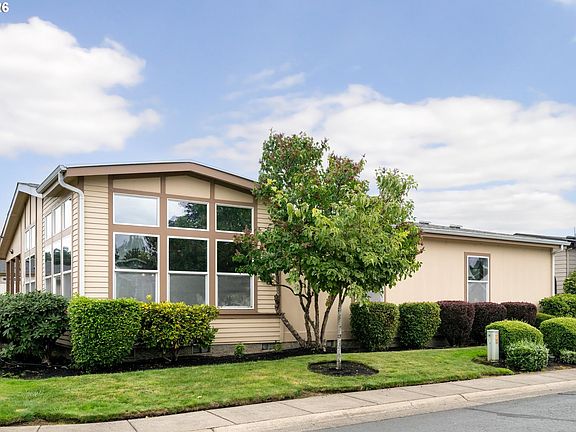 3rd image of 125 Chad Dr