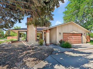 9259 W Maple Hill Dr, Boise, ID 83709