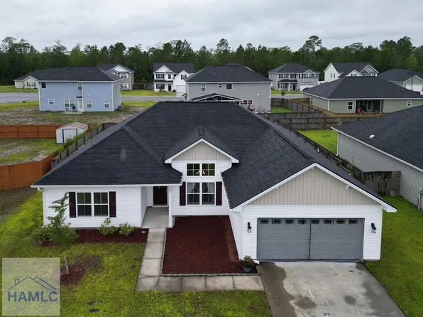 571 Rutledge Dr, Hinesville, GA 31313
