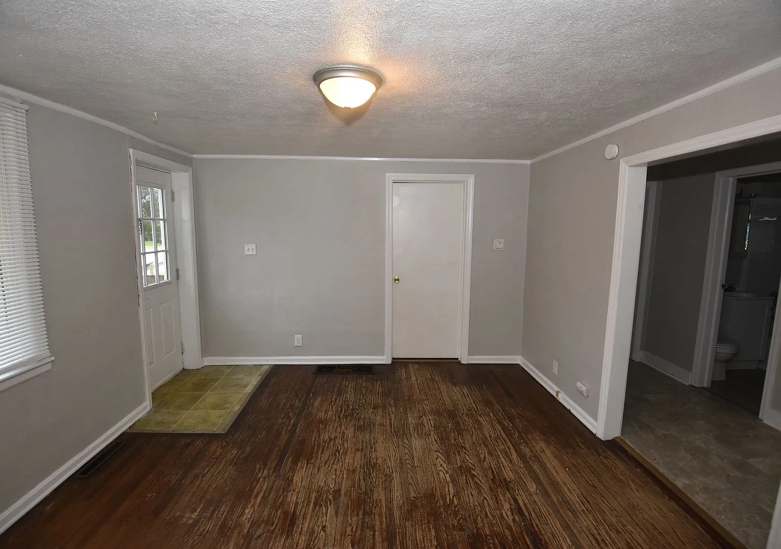 Mishawaka South Side Bungalo — Photo 3