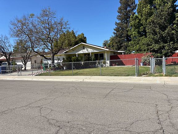 3rd image of 2580 Jackson St