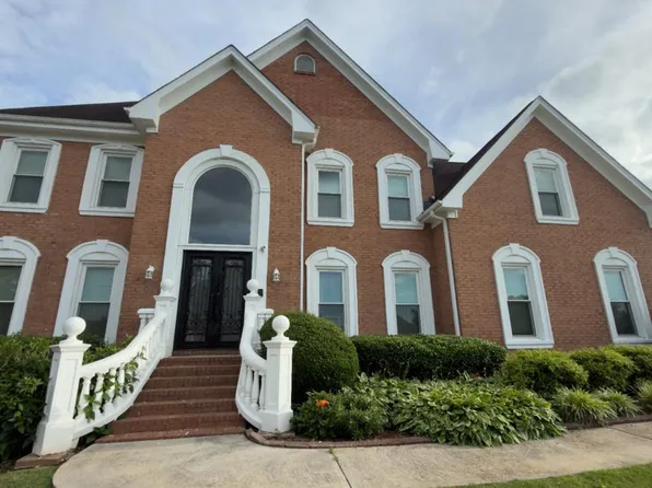 644 Masters Dr, Stone Mountain, GA 30087