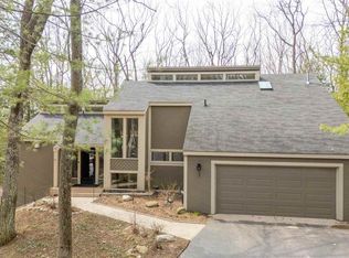 2018 Greenbriar Ter, Harbor Springs, MI 49740