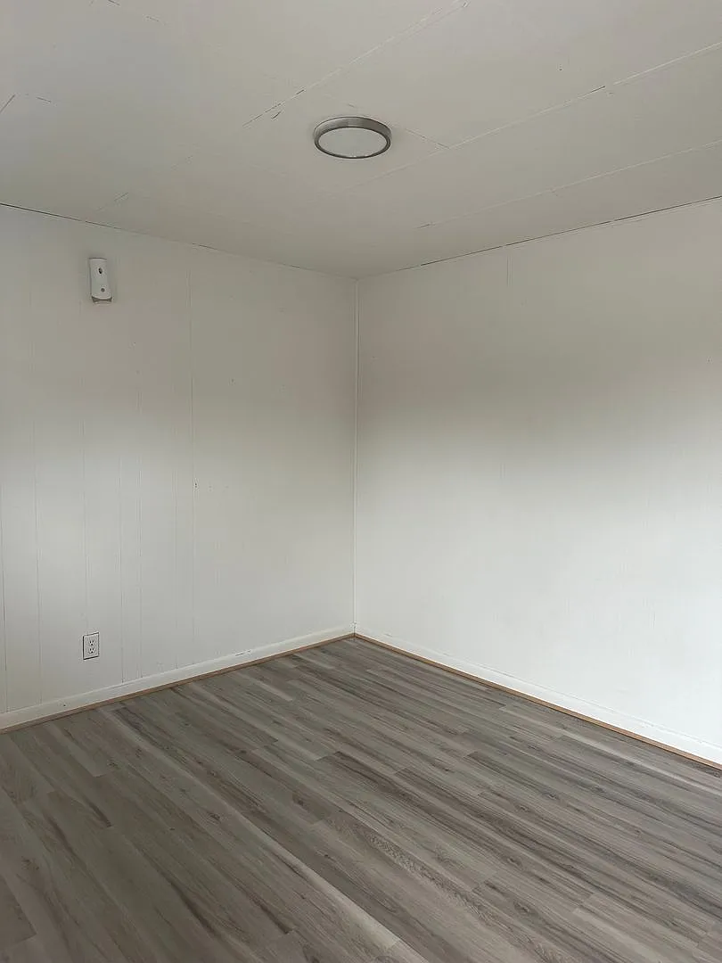 128 Gause Street — Photo 2