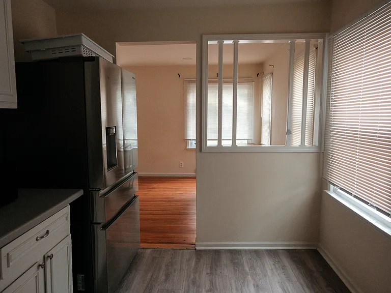 1720 Browning St — Photo 8