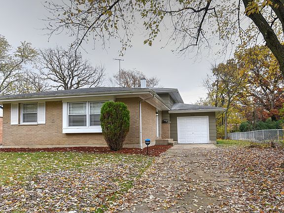 2nd image of 713 Blackhawk Dr