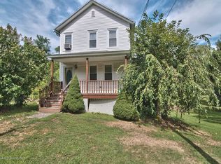 1018 Walnut St, Taylor, PA 18517