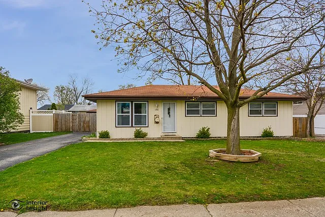 1310 Argo Ln photo 1