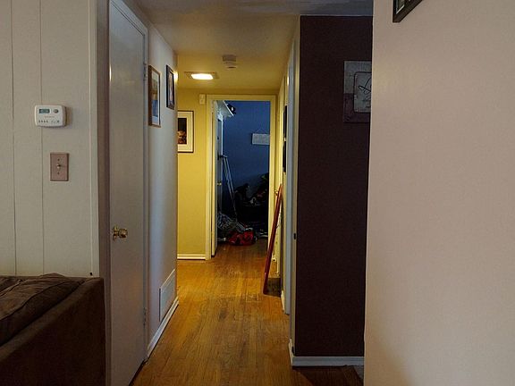 4th image of 5447 Leader Ave