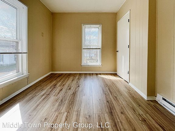 3rd image of 822 W Howard St #11395862