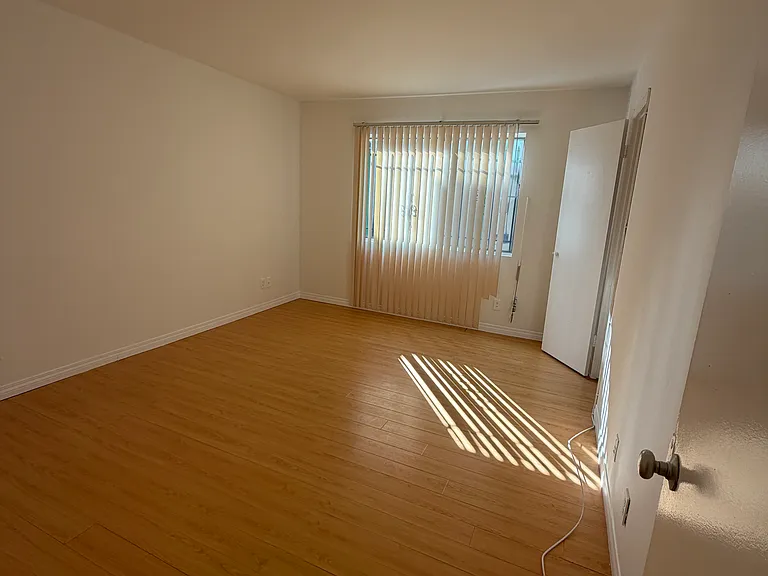 1341 Berkeley St #3 — Photo 7