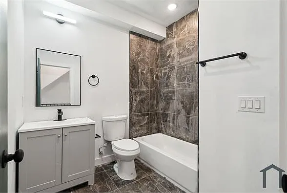 4163 Mantua Ave #4 — Photo 11