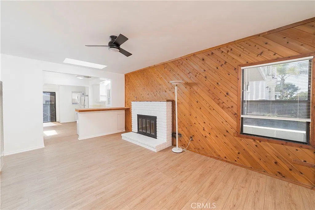 2 bed, 816 sqft, $5,995 — Photo 4