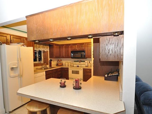 5th image of 1399 Hillside Dr
