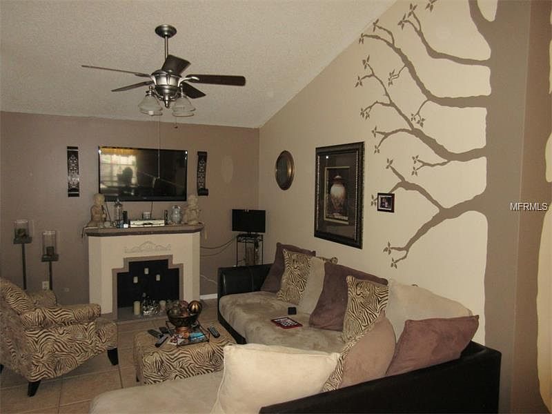 2nd image of 114 Winterglen Dr