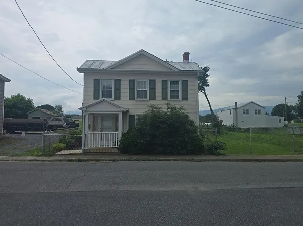 15 Bristol Ave, Luray, VA 22835