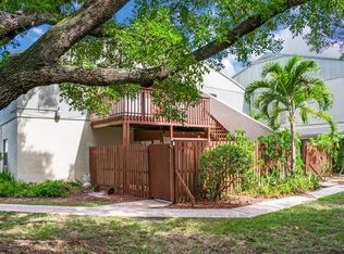 15 Crossings Cir APT F, Boynton Beach, FL 33435