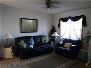 3rd image of 2930 Broadbay Dr