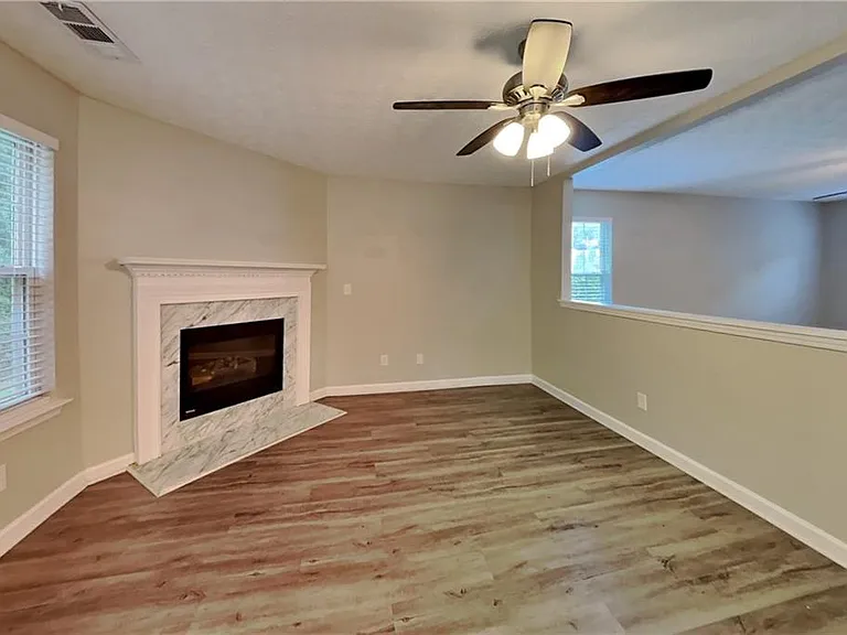 4557 Darrowby Dr — Photo 2