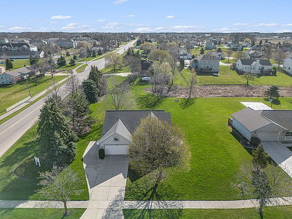 4th image of 3998 Sundial Ave