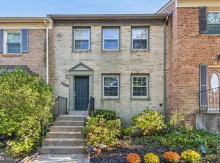 10255 Braddock Rd, Fairfax, VA 22032