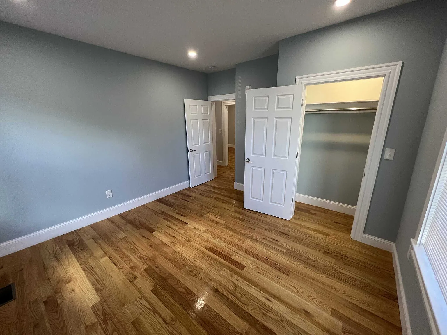 2 bed, $4,250 — Photo 4