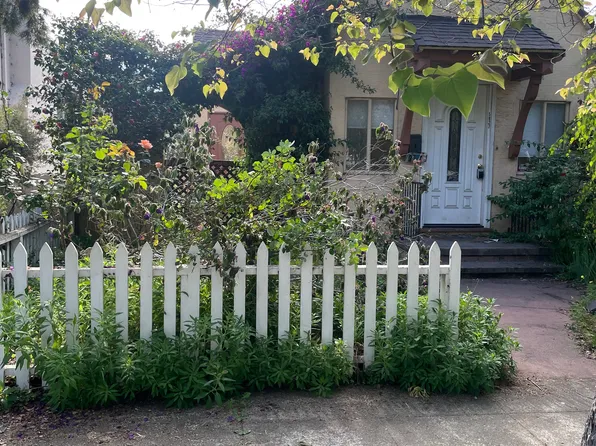 5827 Patton St #1, Oakland, CA 94618