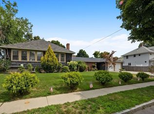 92 Narragansett Rd, Quincy, MA 02169