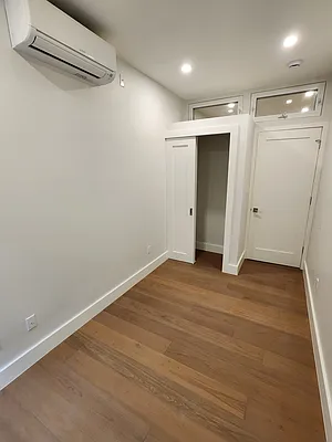 Rented by OGI Management | media 18