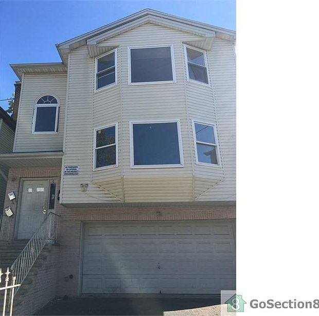 1st image of 108-110 S 10th St