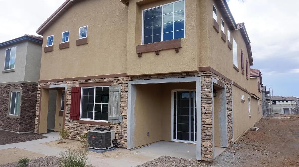 9752 Silver Dollar Ln photo 1