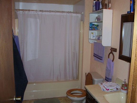 one of the several bathrooms