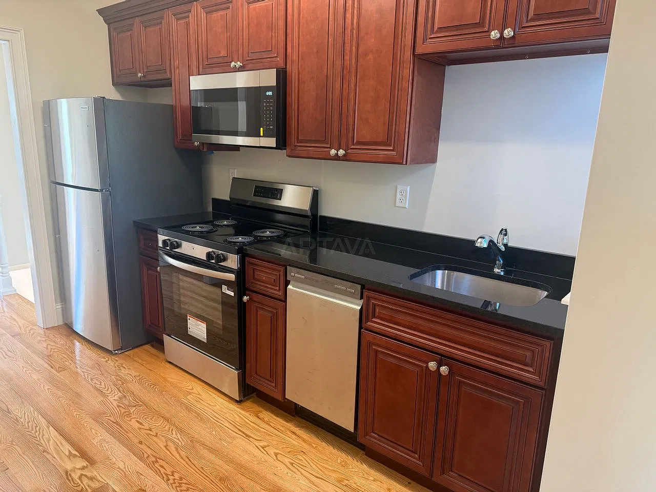 Apartment — Photo 4