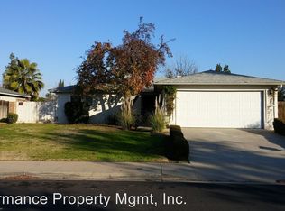 3327 Purdue Ave, Clovis, CA 93611