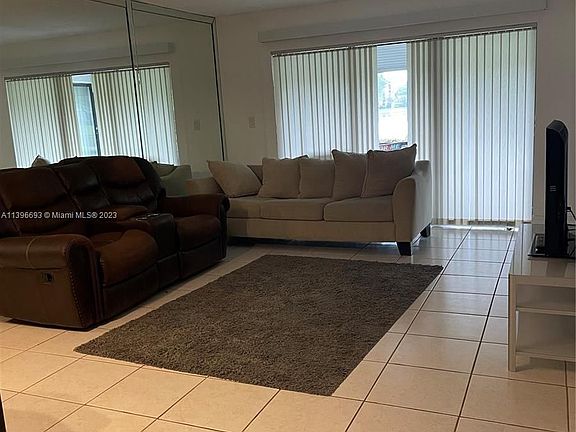 4th image of 2309 S Cypress Bend Dr APT 115B