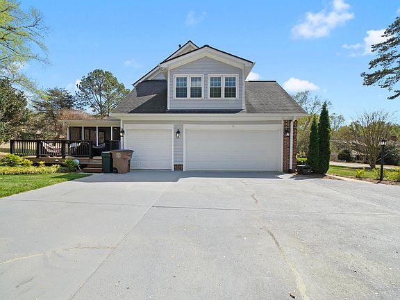 3rd image of 8010 Hogan Dr