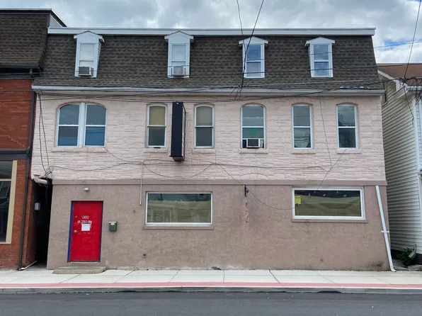 128 S Main St #10, Spring Grove, PA 17362