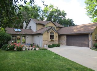2238 Woodlawn Ln, Appleton, WI 54914